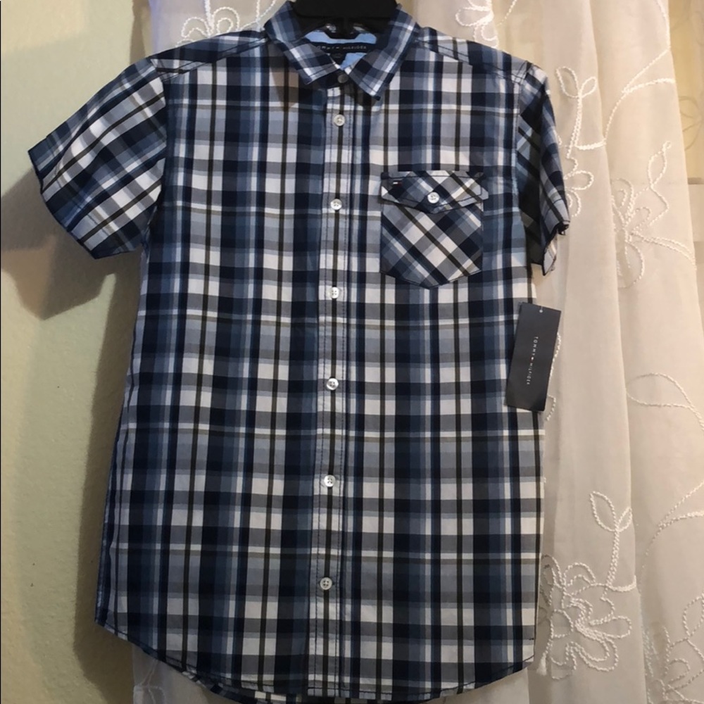 Tommy Hilfiger Plaid button down shirt
